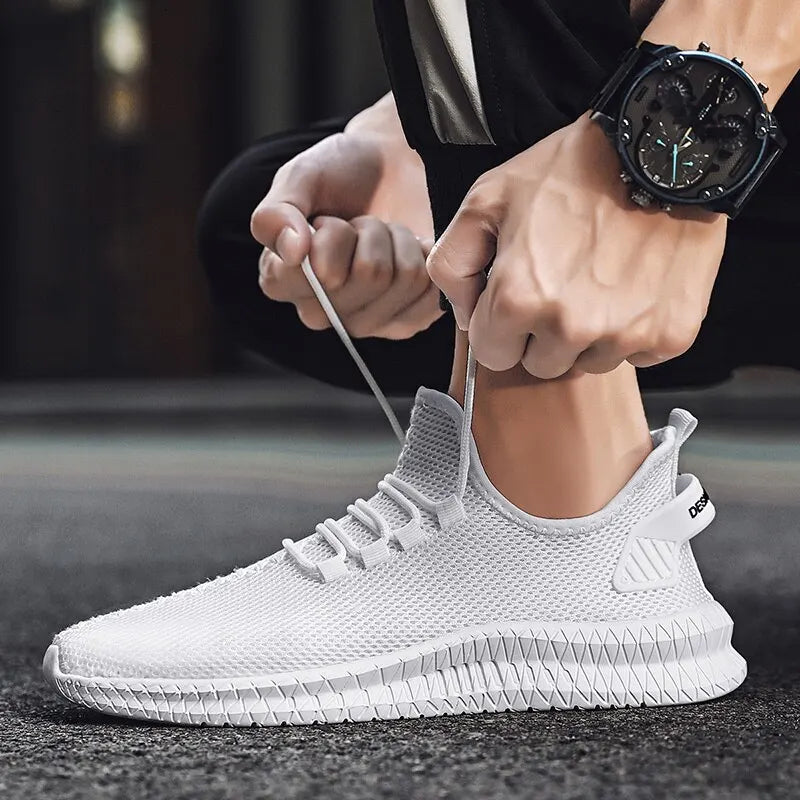 Breathable Mesh Men Shoes Trendy Lightweight Walking Flats Plus Size Male Tennis Sneakers Outdoor Running Fitness Shoes